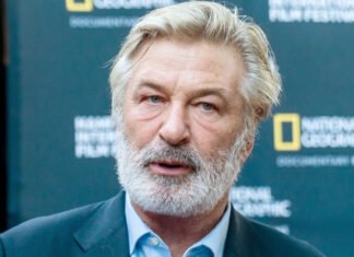 Família da diretora de fotografia Halyna Hutchins ainda vai processar Alec Baldwin
