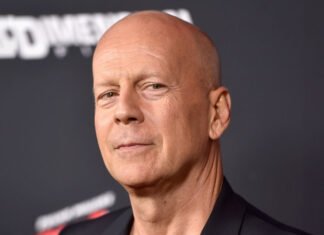 Filha de Bruce Willis desabafa sobre problemas de saúde do pai, que foi diagnosticado com demência
