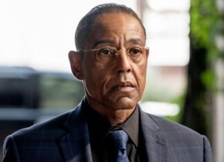 Ator de “Breaking Bad” está conversando com James Gunn sobre possibilidade de entrar na DC