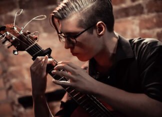 MÚSICA DE VERDADE: o violonista russo Alexandr Misko e seu telento sobre-humano