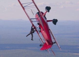 Tom Cruise divulga bastidores de uma cena extrema de “Missão: Impossível – O Acerto Final”