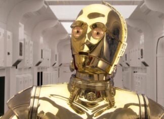 “Star Wars: Uma Nova Esperança” ganha versão em realidade virtual feita pela ILM para os óculos da Meta C-3PO caminha por um corredor de nave em Star Wars: Uma Nova Esperança