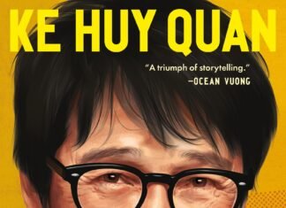 Capa do livro de memórias Never Say Die, de Ke Huy Quan