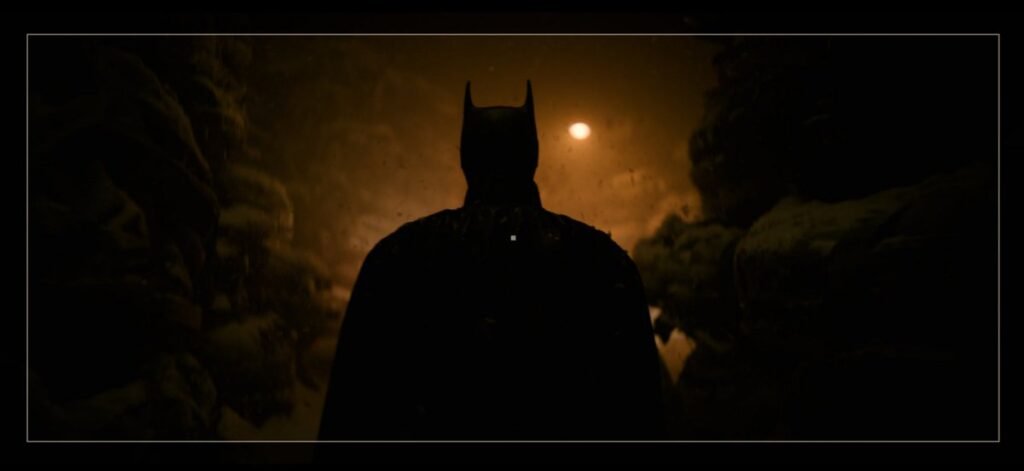 Silhueta do Batman de Robert Pattinson no set de The Batman Part II
