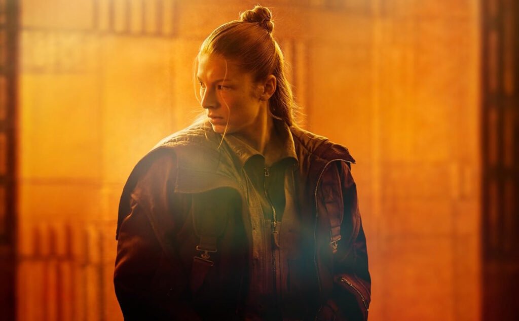Hunter Schafer interpreta Cora em "Blade Runner 2099"