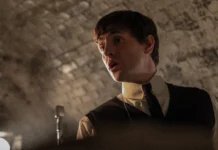 Paul Mescal como Paul McCartney