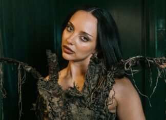 A cantora Jade em foto de divulgação