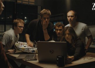 Andrew Garfield em cena do filme Artificial